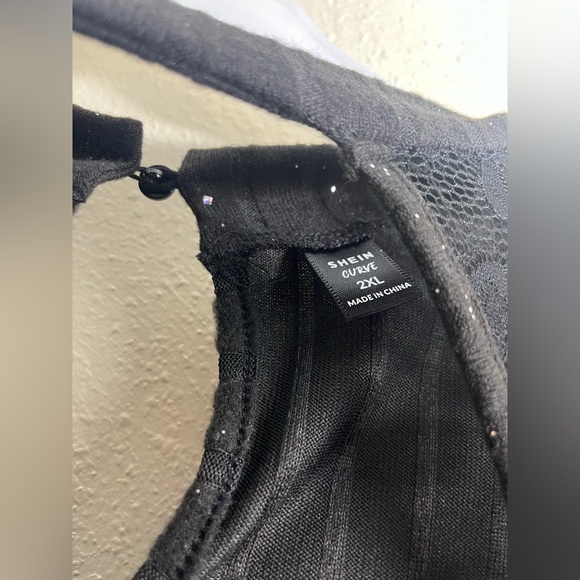 SHEIN Top - Picture 5 of 7